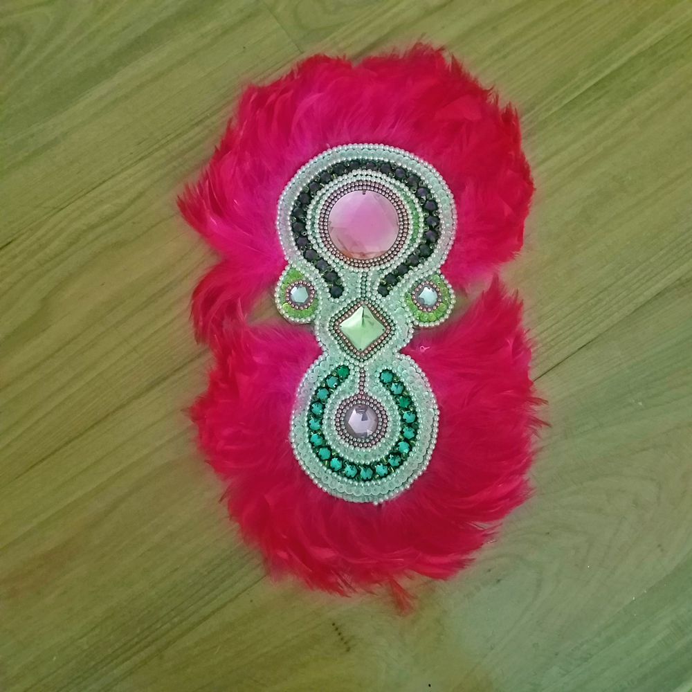 Small likeness of Flamingo suit